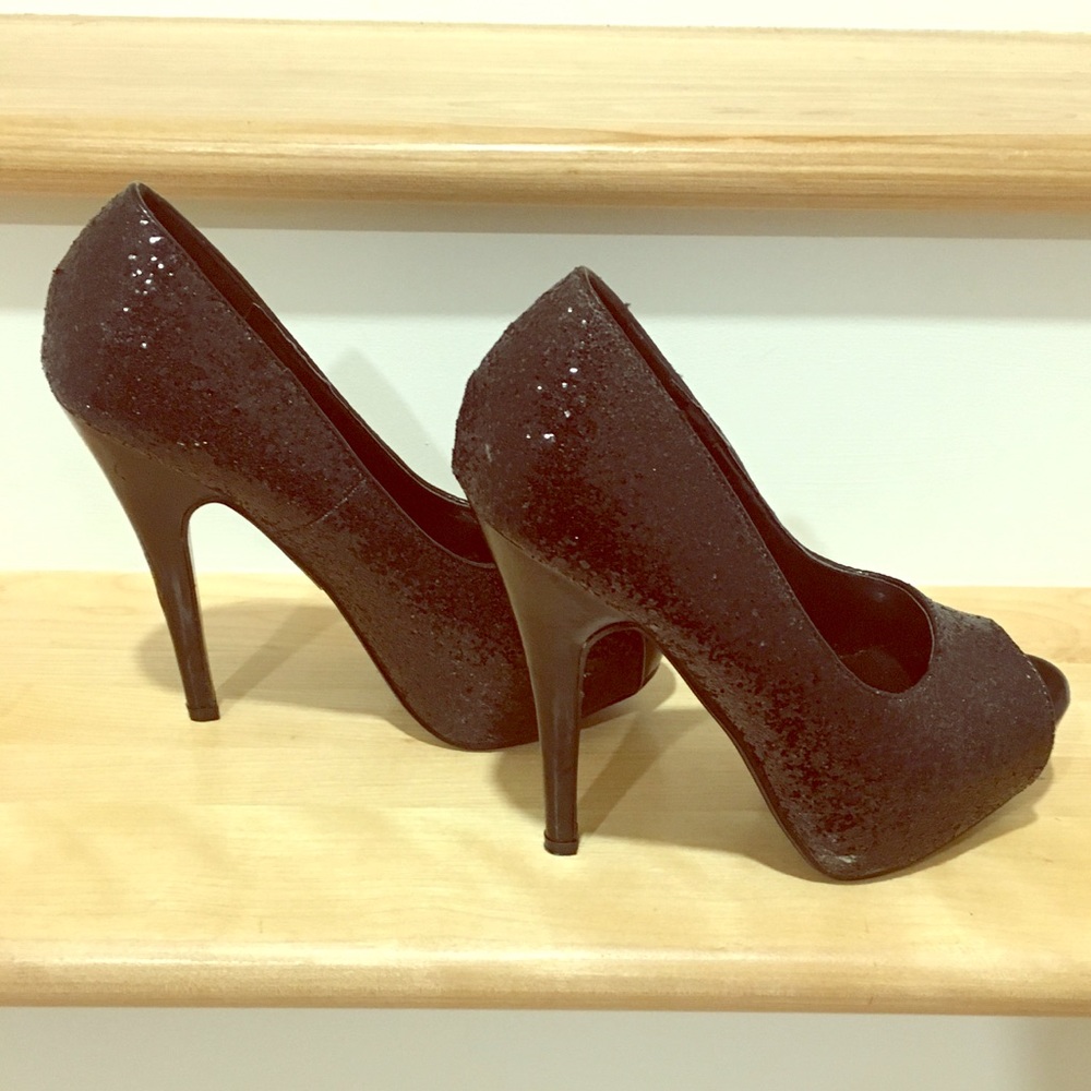 Peep toe platform